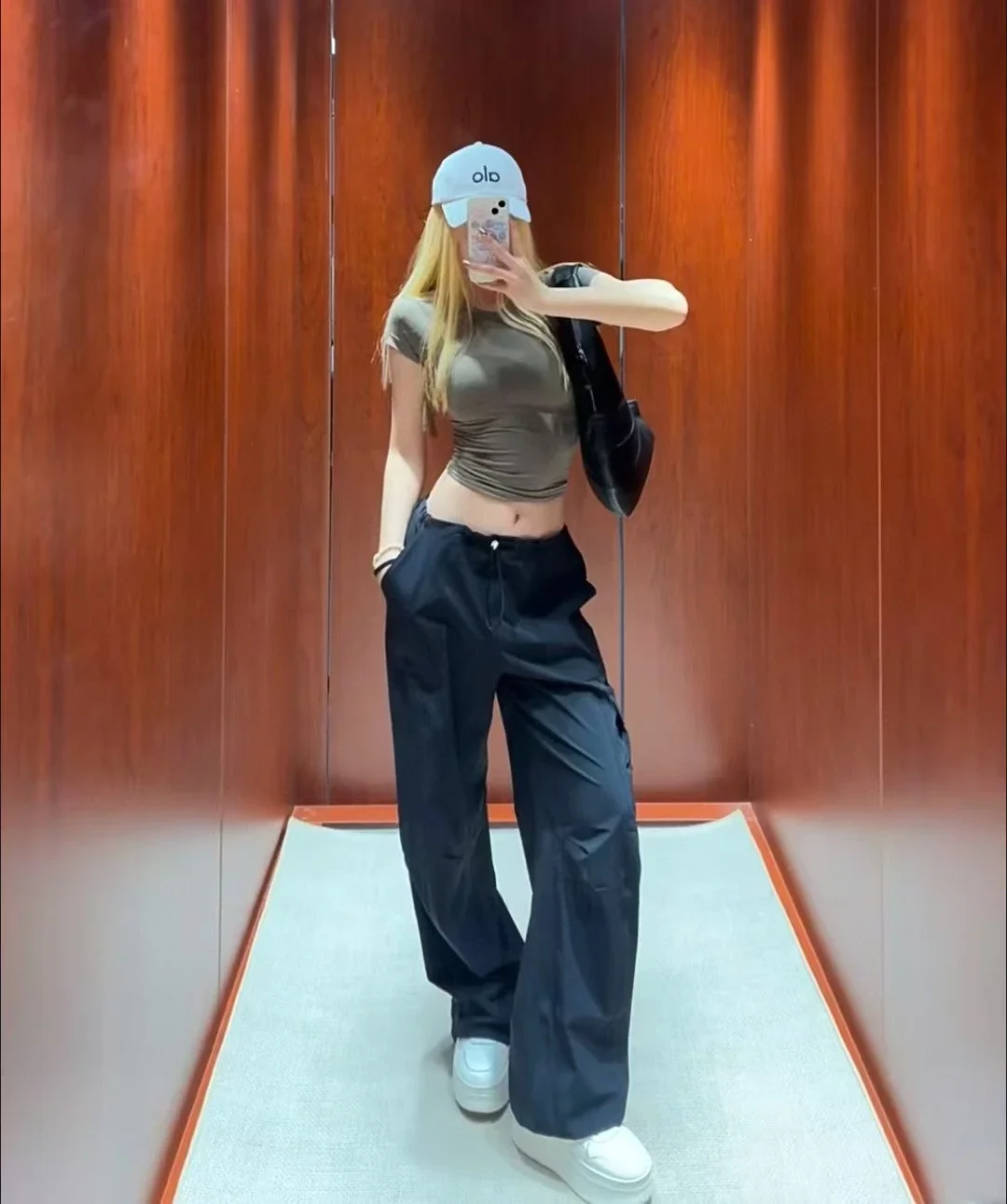 Paratrooper overalls, wide-leg pants, high-waisted casual slimming, lightweight, quick-drying drawstring sports casual trousers * No returns will be accepted without reason if there are no q