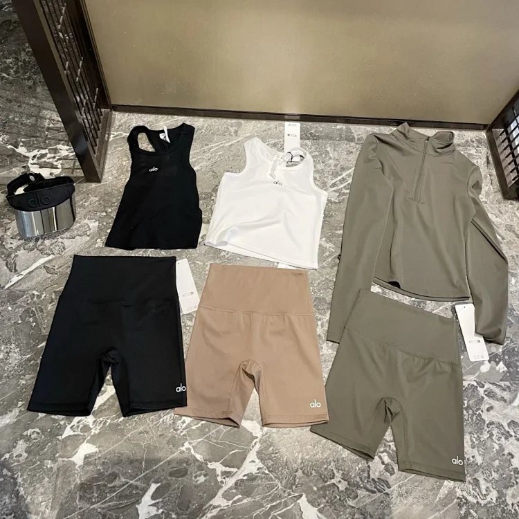 26 Summer Yoga Three-Point Cycling Pants High Waist Hip Lifting Tummy Tightening Fitness Running Sports Yoga Shorts *No quality issues and no reason to return(pic12) 26 Summer Yoga Three-Point Cycling Pants High Waist Hip Lifting Tummy Tightening Fitness Running Sports Yoga Shorts *No quality issues and no reason to return