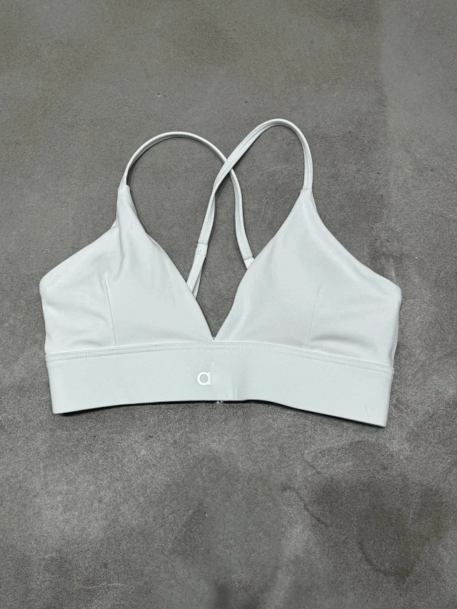 Alo Yoga Underwear V-Neck Crisscross-Back Sports Bra product detail image 2