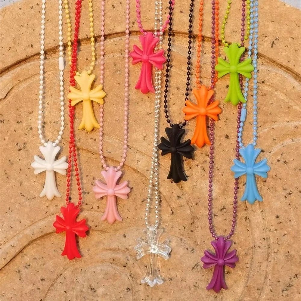 【 DX29-26 】 Trendy and versatile colored silicone cross necklace, retro men's and women's rubber heart lock sword pendant necklace