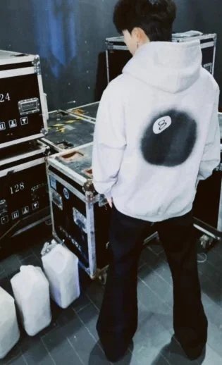 Off-White 8-Ball Gradient Hoodie Gray - 10