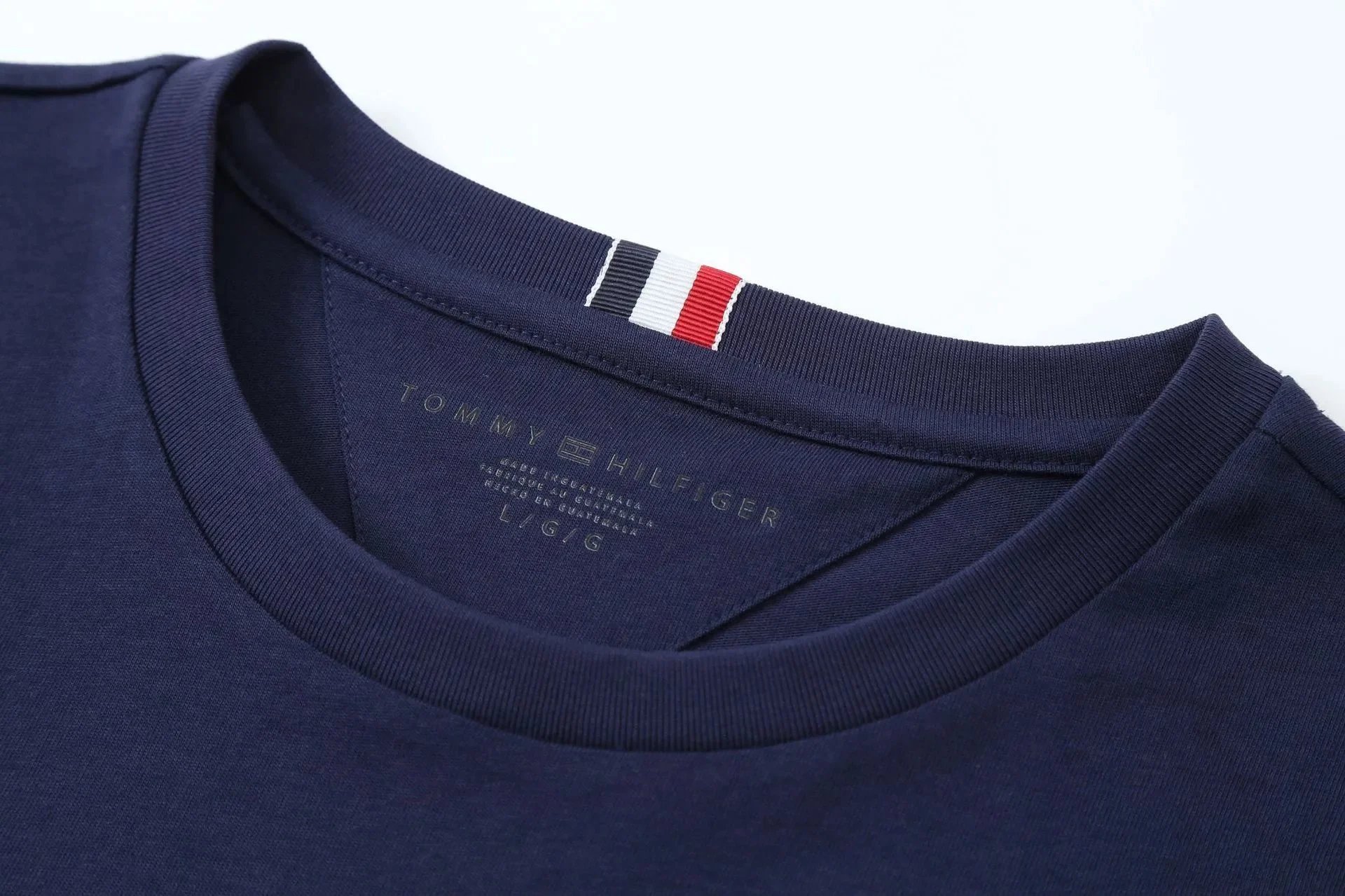 Tommy Hilfiger Classic Flag Logo T-Shirt Gray - 30