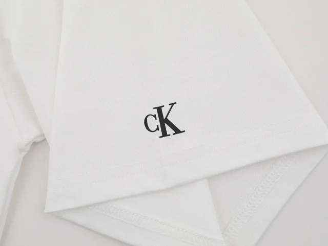Calvin Klein T-Shirts Short-Sleeve Jeans Logo Graphic product detail image 9