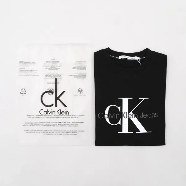 Calvin Klein Distressed Logo Black T-Shirt - 9