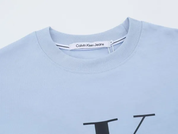 Calvin Klein Distressed Logo Black T-Shirt - 12