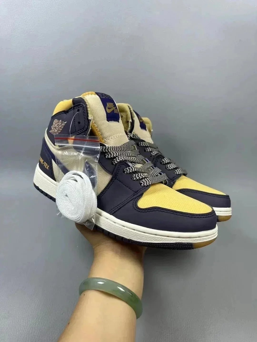 Product view 27