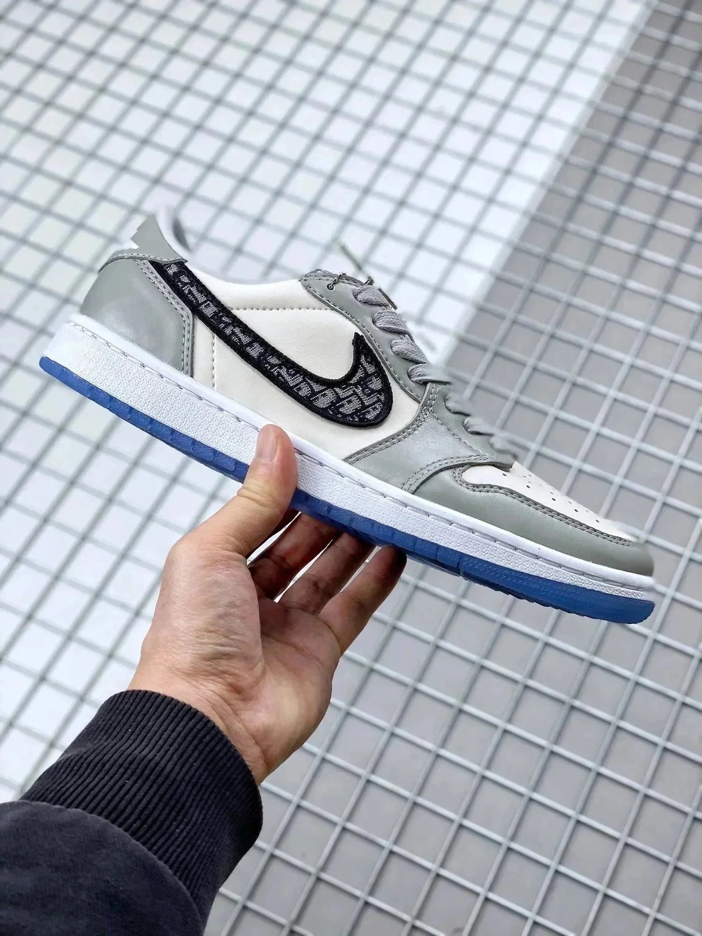 Product view 24