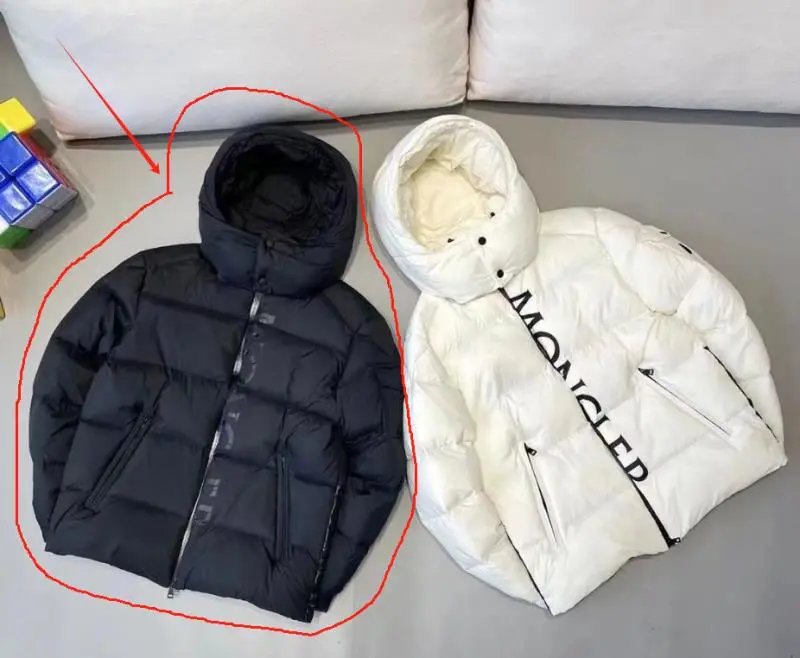 9 (Black/Black)