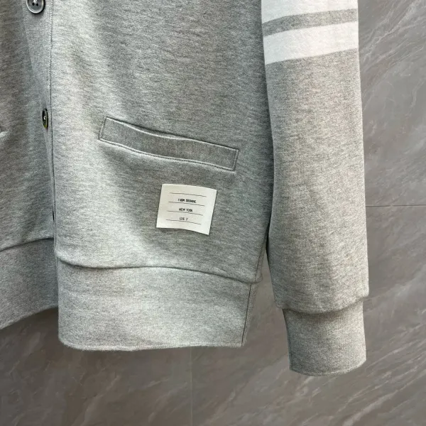Thom Browne Classic Four-Bar Stripe Gray Cardigan - 8