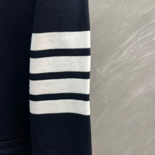 Thom Browne Classic Four-Bar Stripe Gray Cardigan - 23