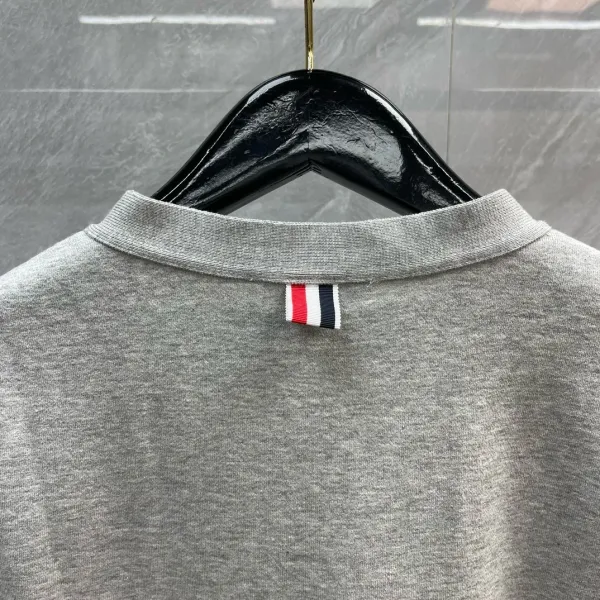 Thom Browne Classic Four-Bar Stripe Gray Cardigan - 10
