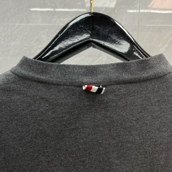 Thom Browne Classic Four-Bar Stripe Gray Cardigan - 18