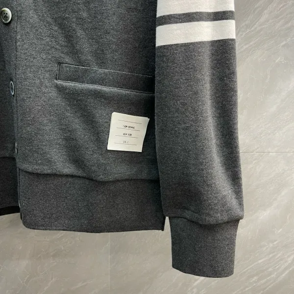 Thom Browne Classic Four-Bar Stripe Gray Cardigan - 16