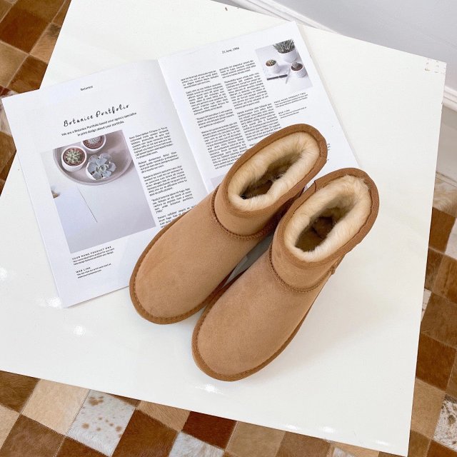 UGG Children's snow boots: seller detail photo 7