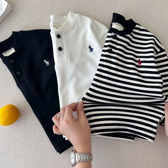Ralph Lauren Children’s Hoodie: seller detail photo 2