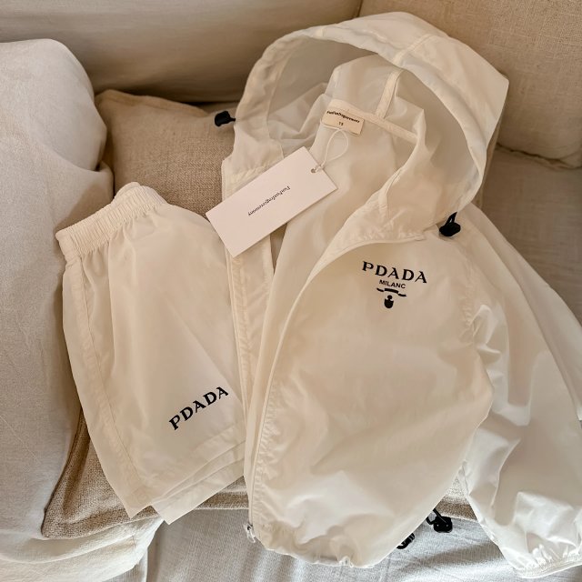 Prada Children’s Set: seller detail photo 1