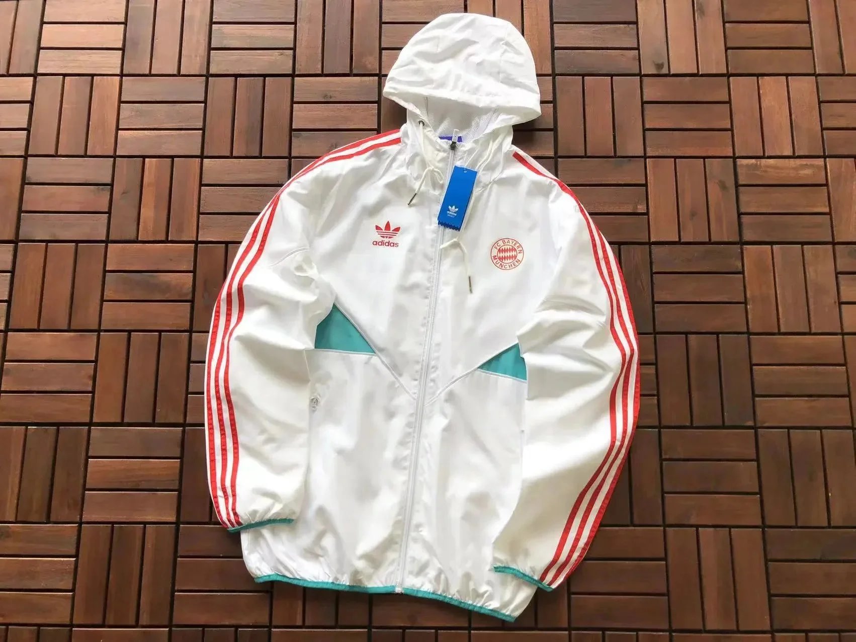 Adidas Jacket - 23/33