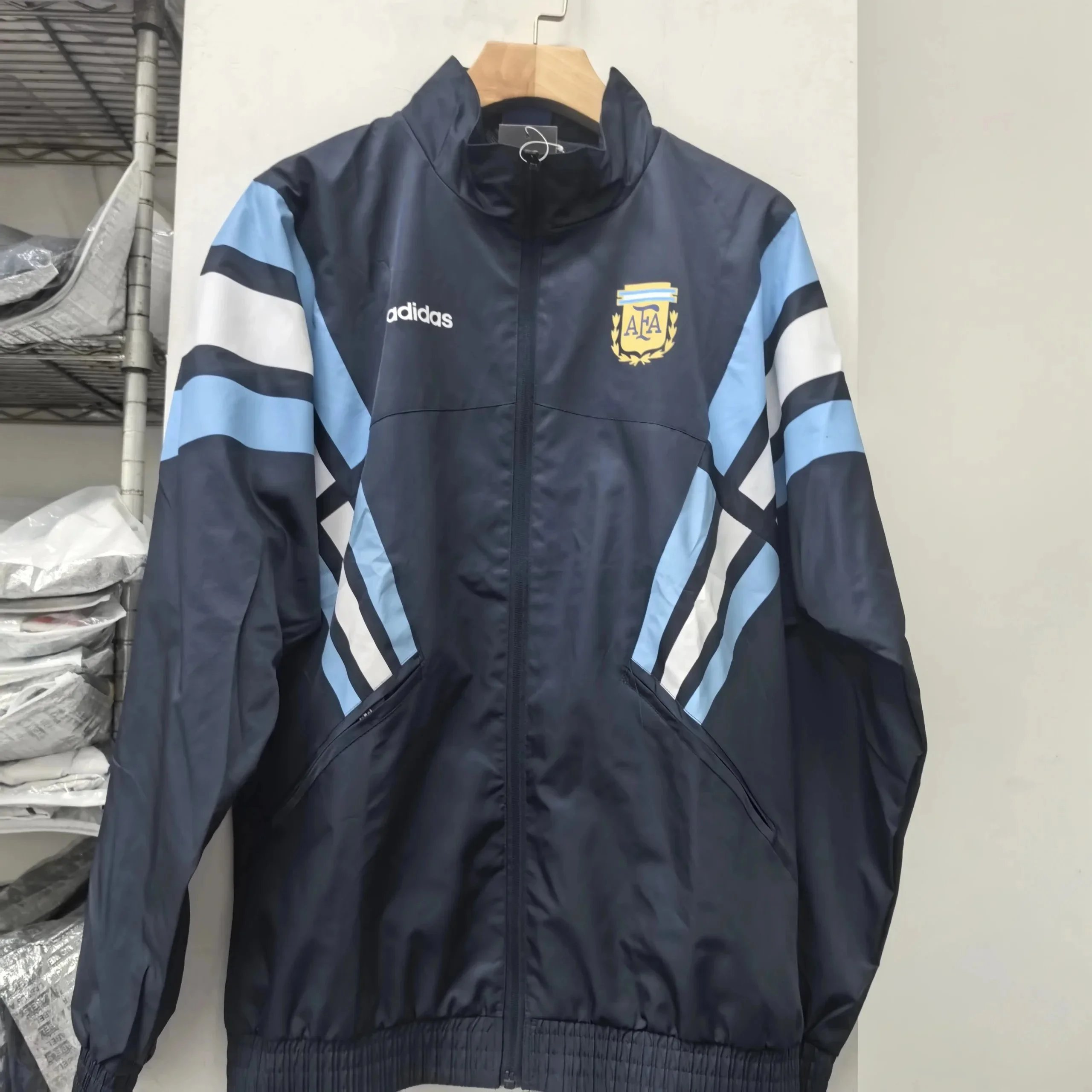 Club national team windbreaker - 27/41