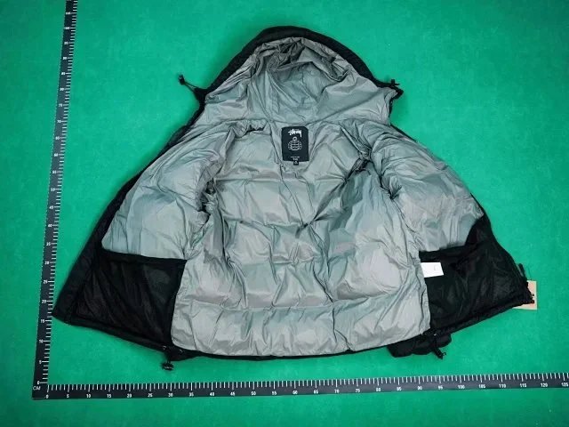 Stüssy Hooded Puffer Jacket — Black product photo 4