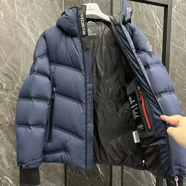 Moncler Down Jackets Hooded quilted puffer jacket product detail image 7