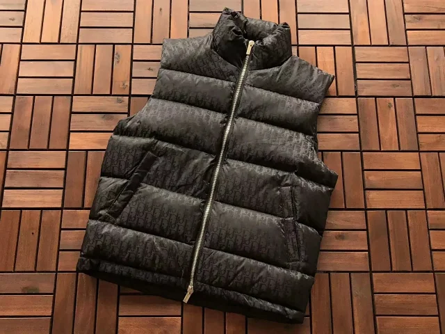 Dior Vests Monogram Quilted Puffer Vest product detail image 5