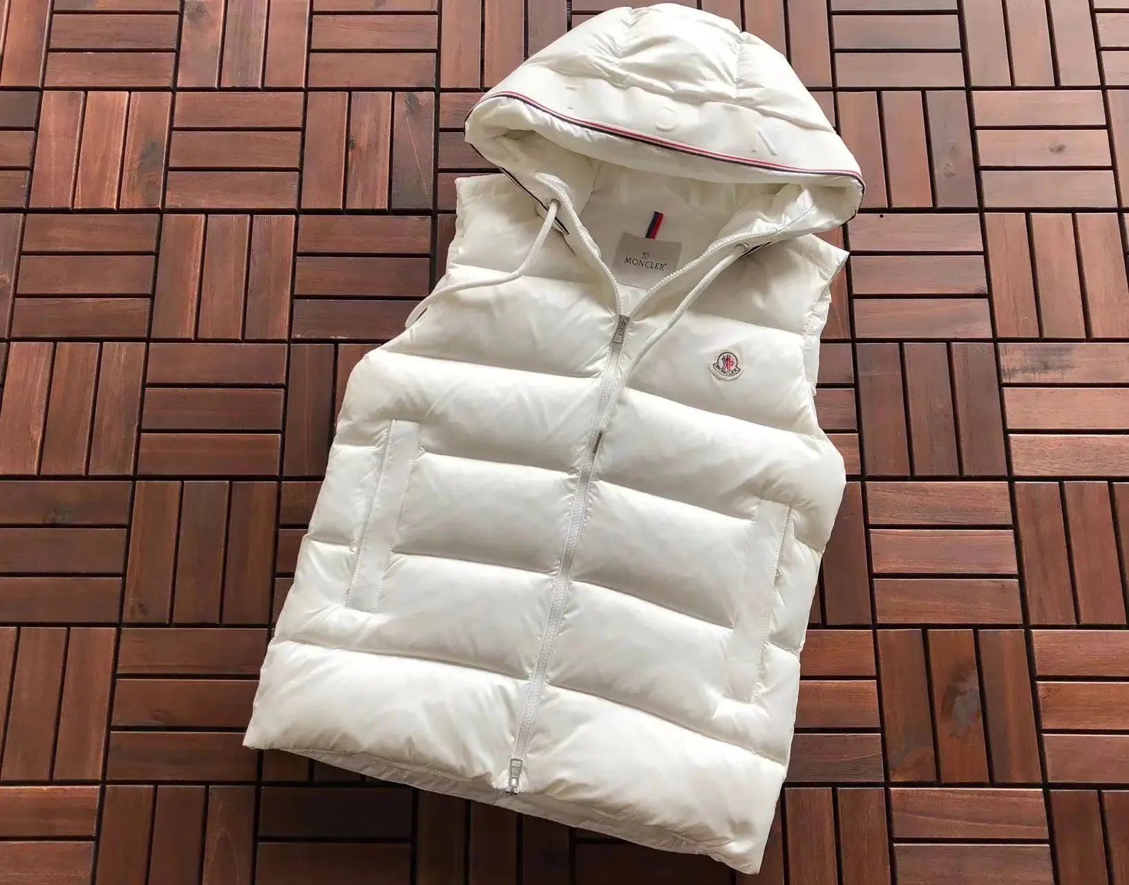 MONCLER vest - 11/25