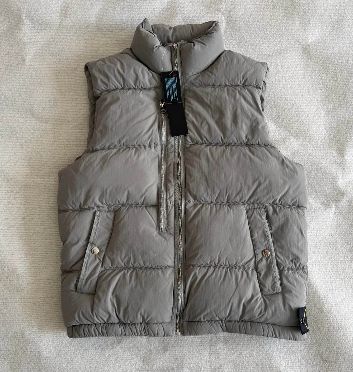 High Neck Windproof Sleeveless Padded Vest photo 3