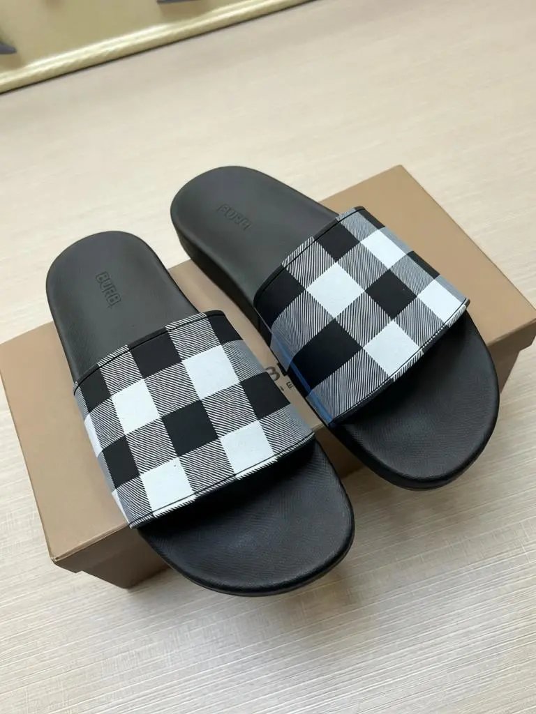 Balenciaga Letter Print Platform Slide photo 5
