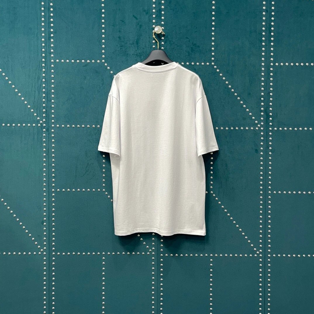 Distressed Print Short Sleeve T-Shirt photo 7