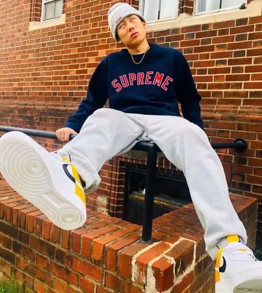 Supreme Logo Sleeve Windbreaker White Outerwear - 22