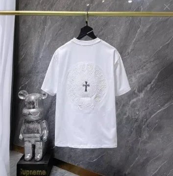 Horseshoe Mantra Metal Cross T-Shirt photo 2