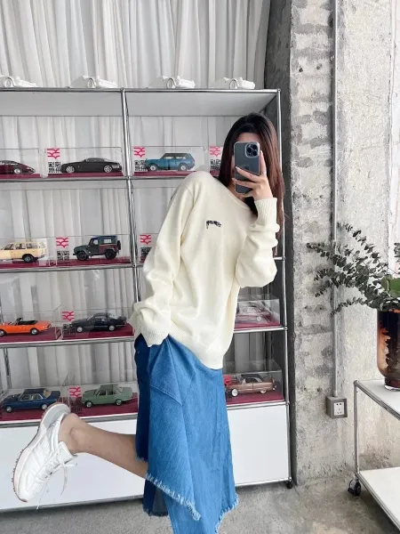 Off-White Knit Sweater with Back Graphic Print Cream - 6
