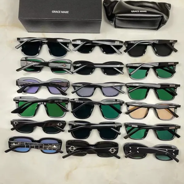 ROCOCO Oval Frame Black Sunglasses - 4