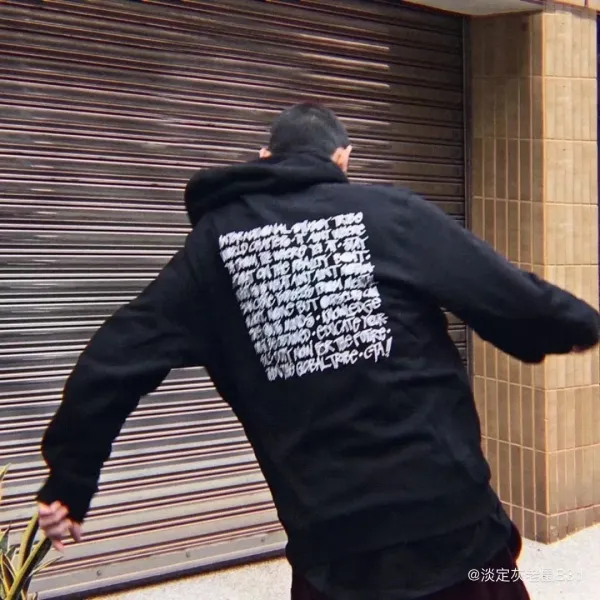 Stussy Graphic Print Black Crewneck Sweatshirt Hoodie - 10
