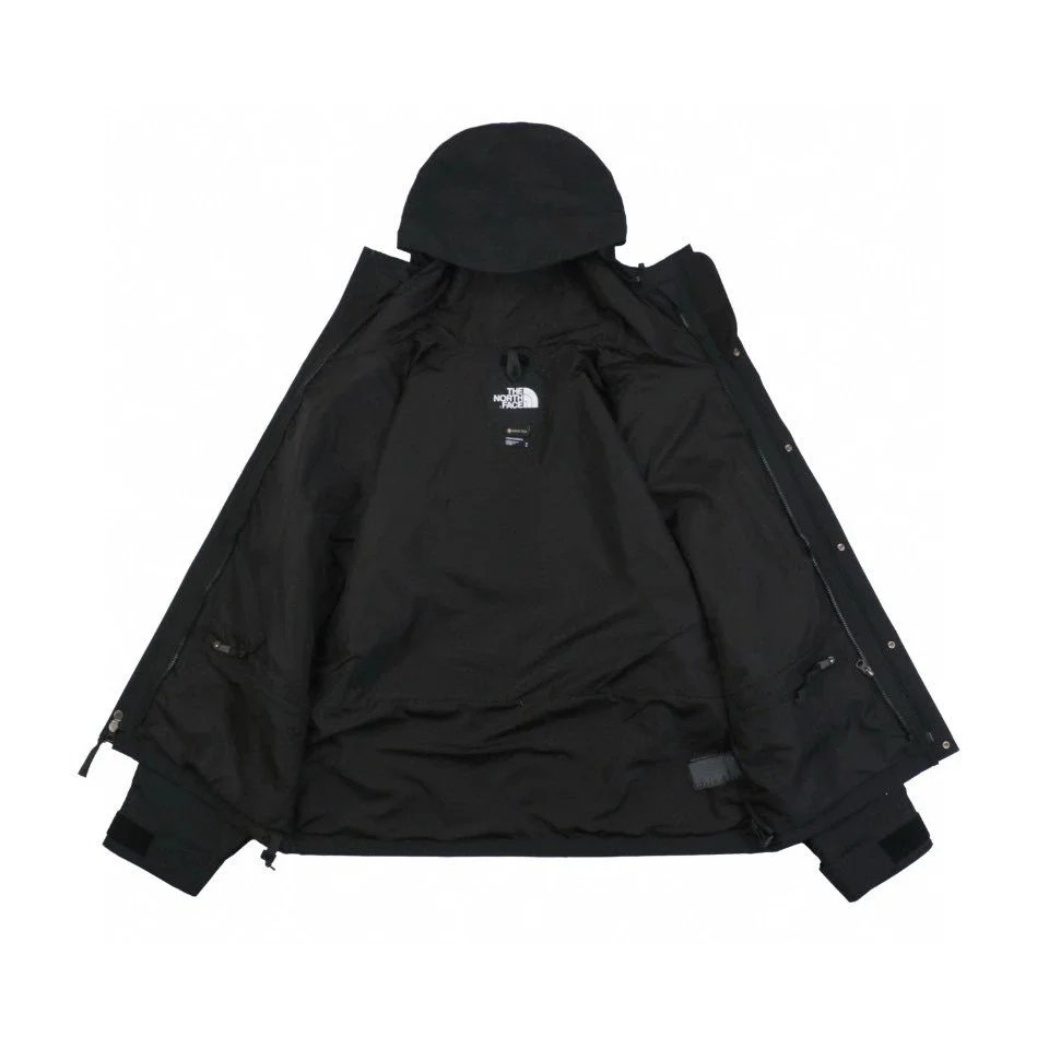 Burberry UE Hard Shell Hooded Windbreaker photo 8