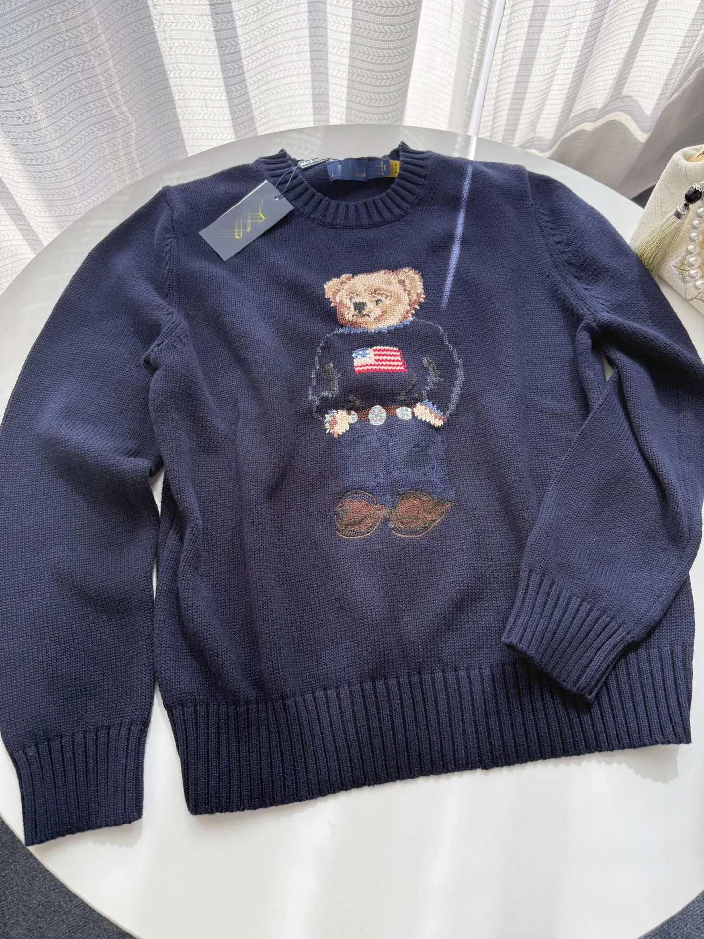 Bear's new autumn and winter pure cotton heavy embroidery cartoon round neck knitted sweater