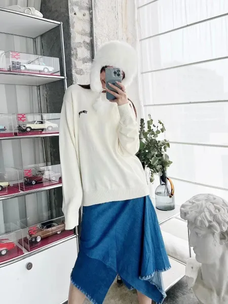 Off-White Knit Sweater with Back Graphic Print Cream - 4