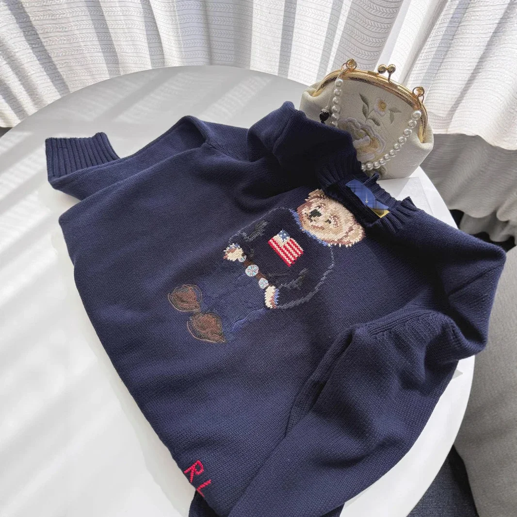 Bear's new autumn and winter pure cotton heavy embroidery cartoon round neck knitted sweater