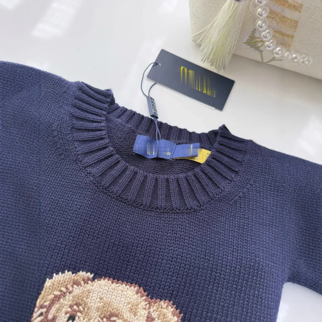 Bear's new autumn and winter pure cotton heavy embroidery cartoon round neck knitted sweater