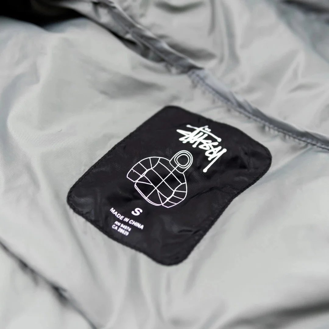 White Duck Down Hoodie Puffer photo 8