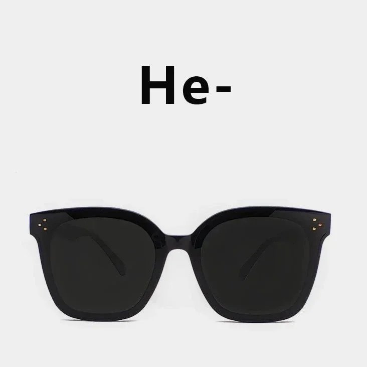 He- Square Frame Black Sunglasses - 1