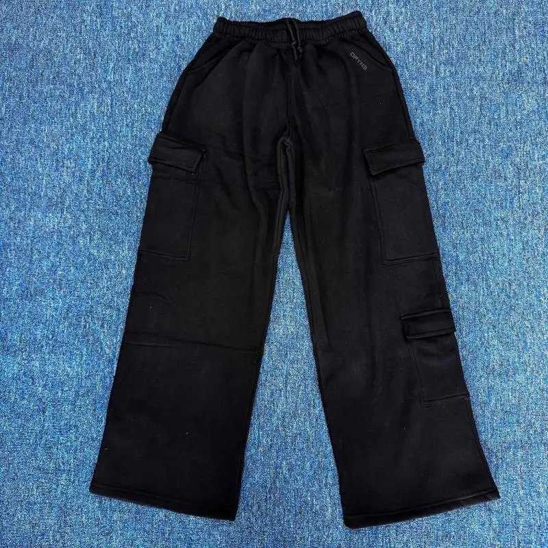 Straight Pants with Cargo Pockets photo 2