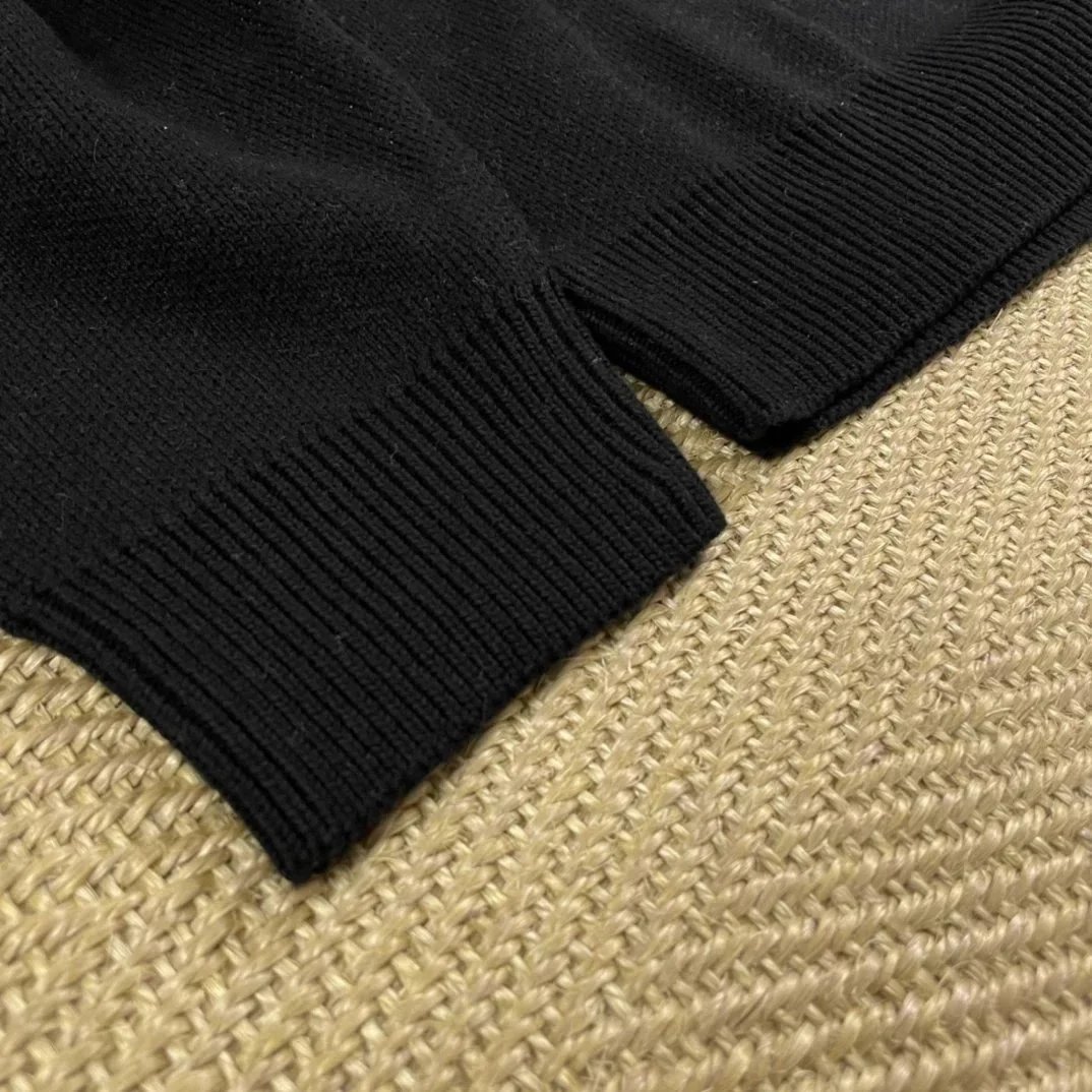 Stussy Large Logo Knit Sweater photo 5