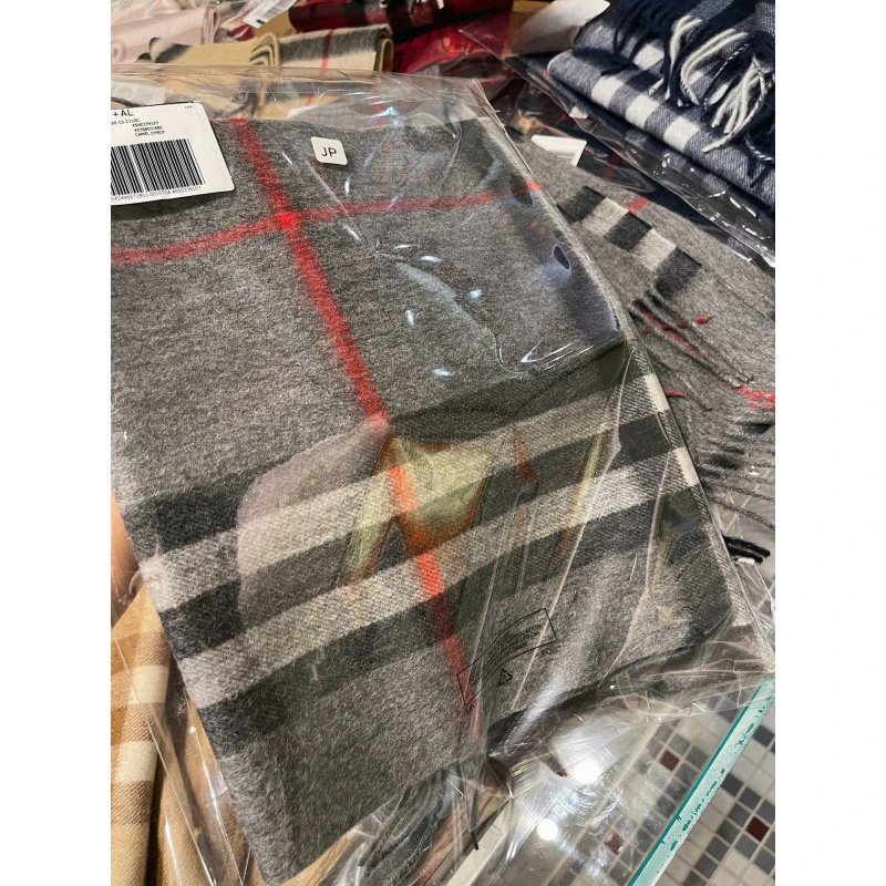 British-Style Plaid Cashmere Scarf photo 8