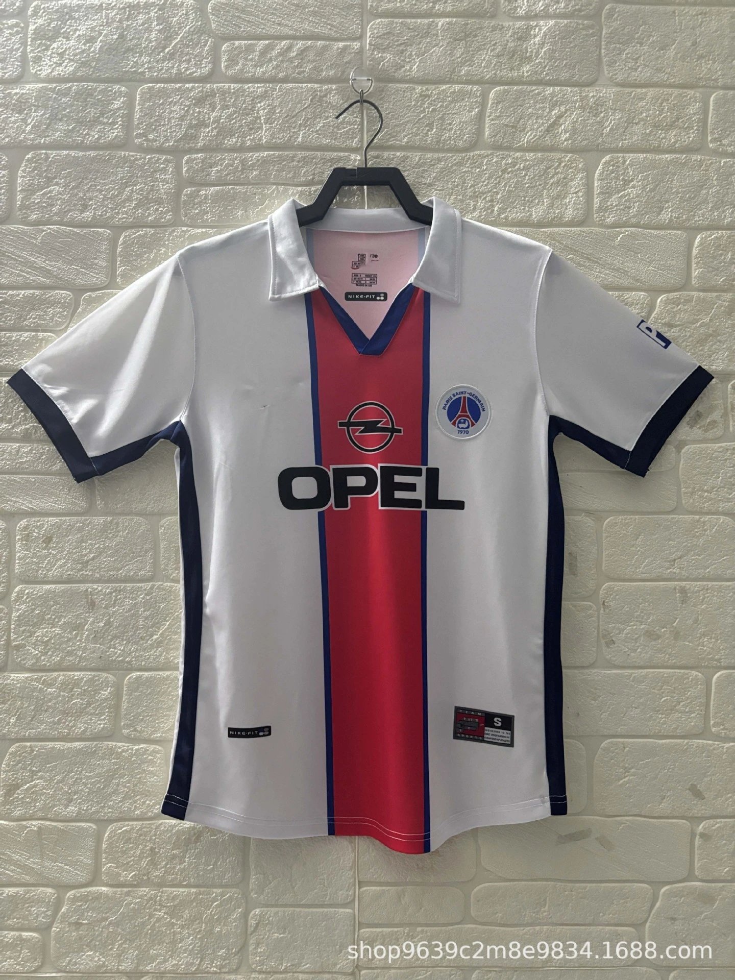 Vintage Portuguese and Italian Retro Football Jerseys photo 2