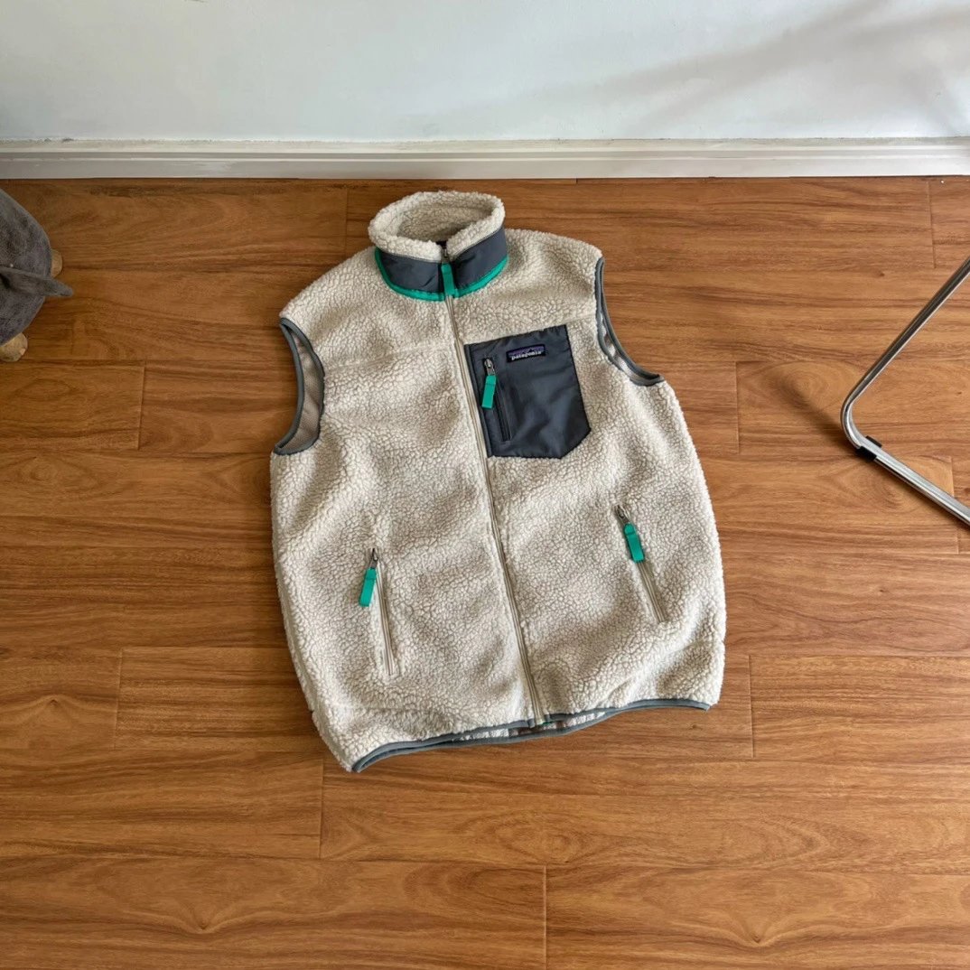 Pata Sherpa Fleece Vest Jacket photo 3