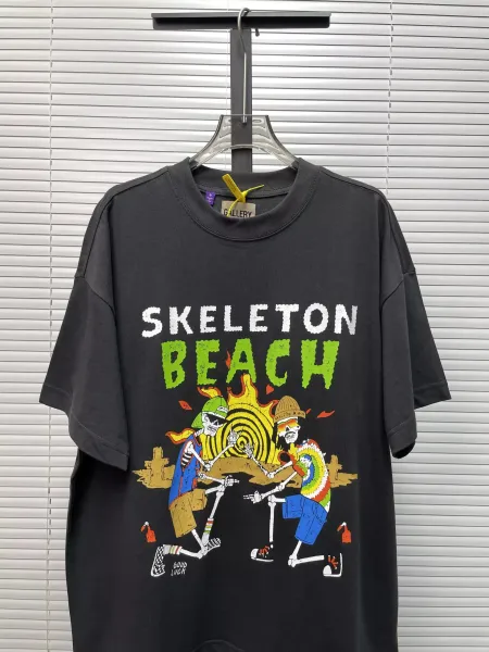 Gallery Dept Skeleton Beach Graphic T-Shirt Navy - 10