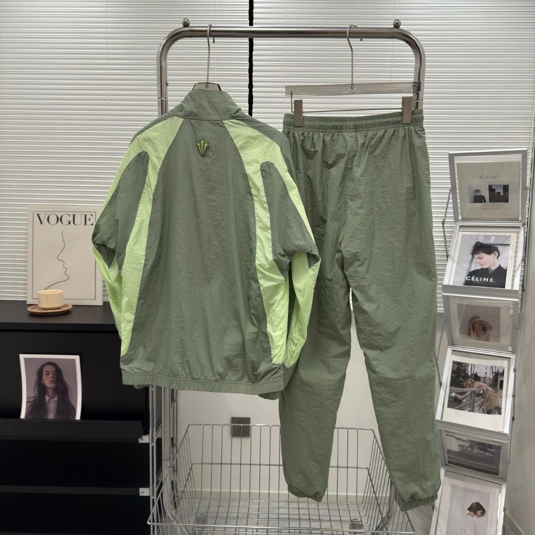 Windproof Jacket Set photo 2