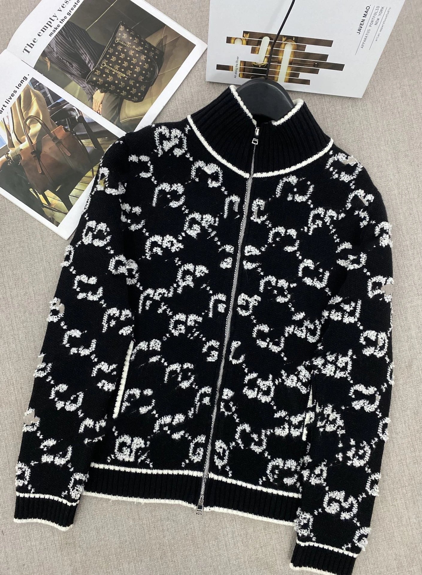 Gucci Towel Embroidered GG Wool Cardigan photo 8