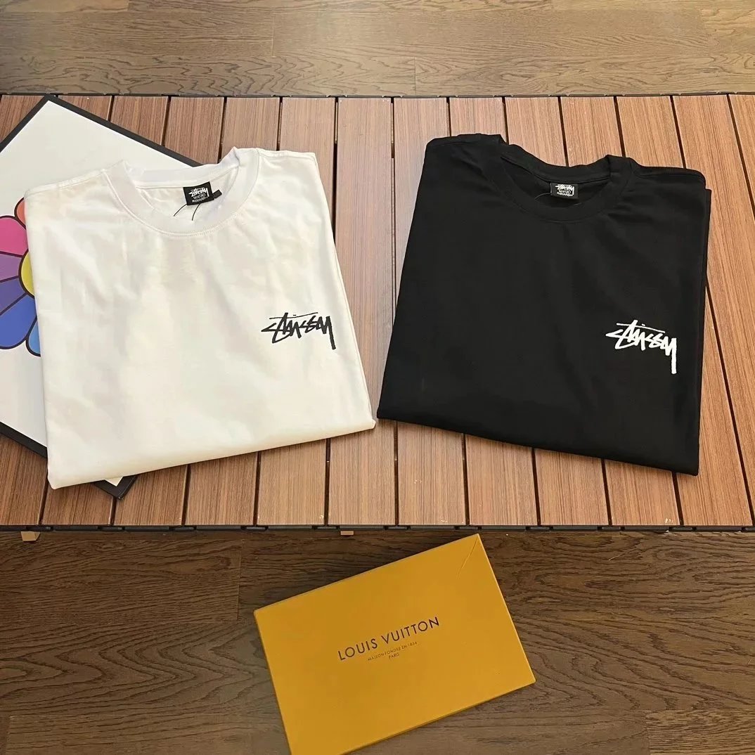 Stussy Livin Large Hippo T-Shirt photo 2